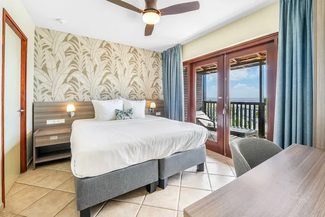 جناح بسرير كينج وسرير كوين بإطلالة على البحر بغرفتي نوم، Lions Dive Beach Resort Curacao 2/10