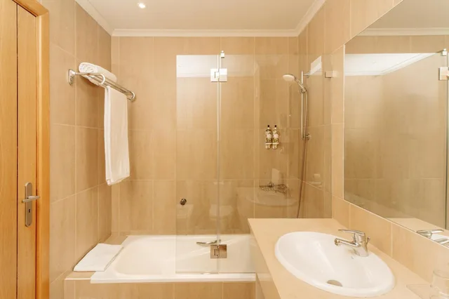 جناح بسرير كوين مع أريكة، Vale Del Rei Resort & Villas 10/10