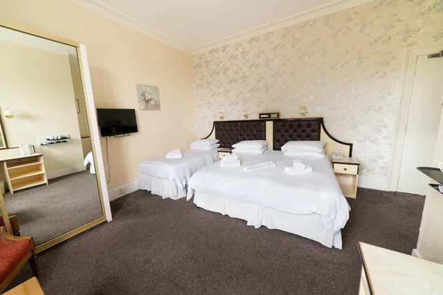 غرفة كلاسيكية ثلاثية، Devonshire Hotel 7/8