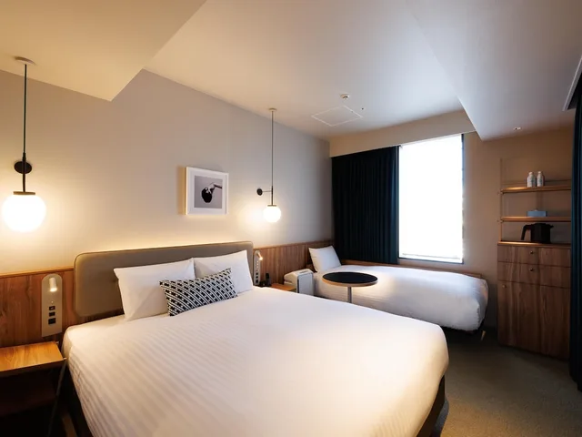 Comfort, Queen Bed, Sofa, Cross Life Hakata Tenjin 2/5