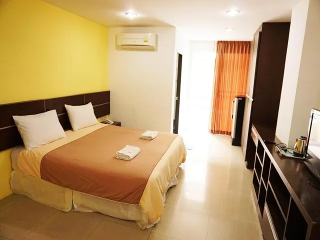Room, Double Bed, Diamond Bangkok Apartment 1/2