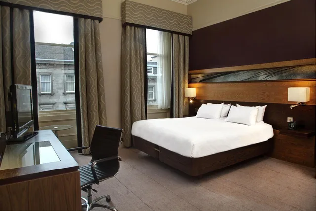 Roomy، The Hoxton Edinburgh 2/3