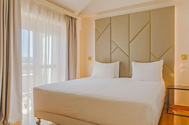 Junior Suite, with Extra Bed, NH Collection Roma Giustiniano 3/8
