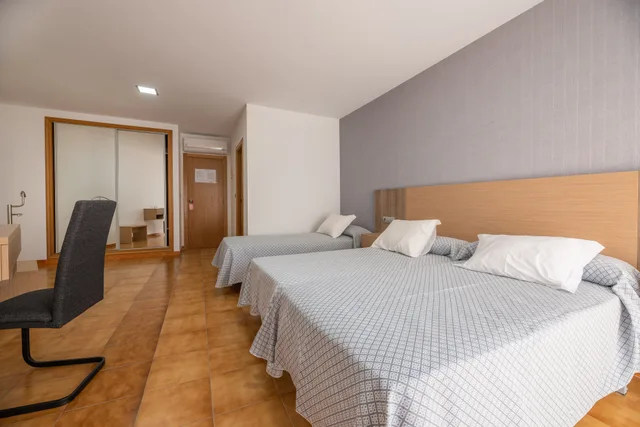 Standard, Twin Beds, with Child Extra Bed، Montemar 4/6