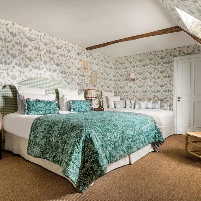 Deluxe, 1 King and 1 Single Beds, Street View، Abbaye des Vaux de Cernay 1/2