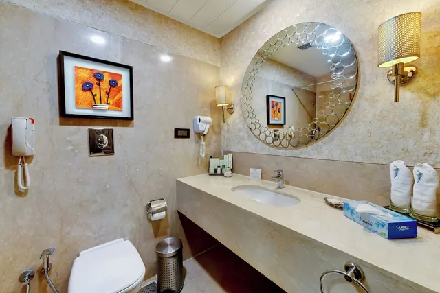 جناح بسرير كينج بإطلالة على المدينة، The Fern Residency Rajkot 3/5