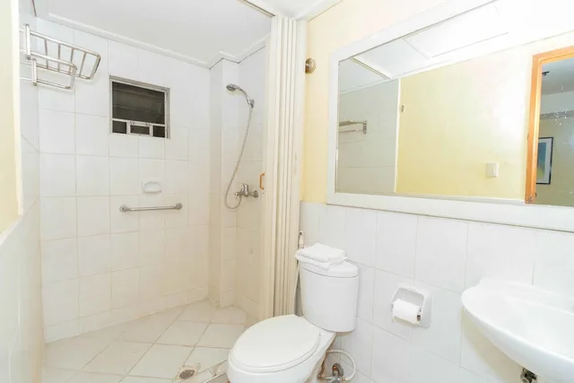 غرفة بسرير مزدوج، Reddoorz Timog Avenue Quezon City 8/9