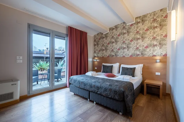 Superior, Triple, Twin Beds, Sofa, Relais Bellaria Hotel And Congressi 2/7