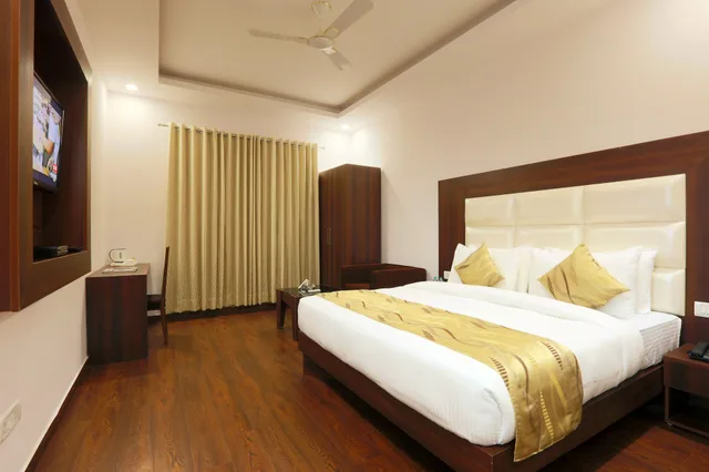غرفة تنفيذية بسريرين منفصلين، Hotel ARCH 7/10