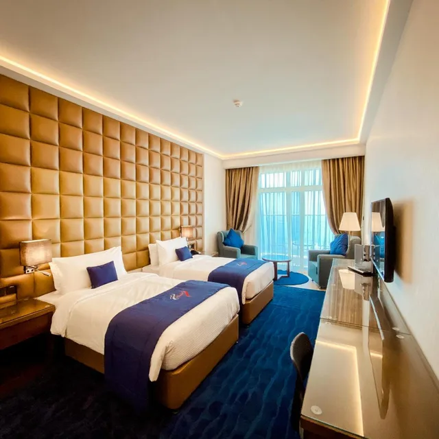 جناح جونيور بإطلالة على البحر بشرفة، Mirage Bab Al Bahr Beach Hotel 5/8