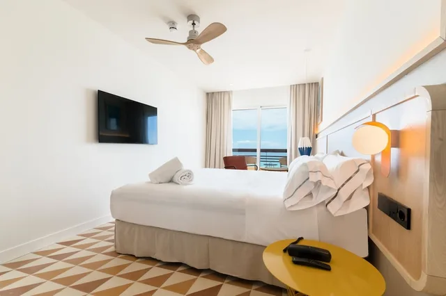 غرفة ديلوكس بسرير كوين بإطلالة على البحر، Akquaaa Boutique Hotel 5/10