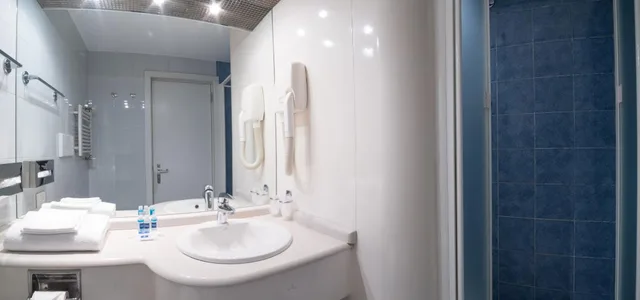 غرفة بسرير كوين، Idea Hotel Piacenza 3/4