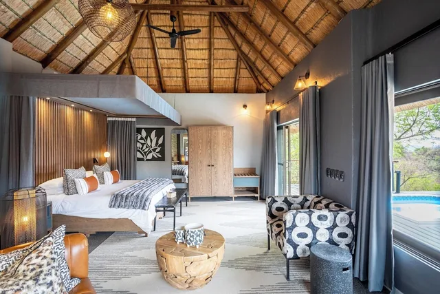 Luxury, Single Bed, Tuningi Safari Lodge 2/3