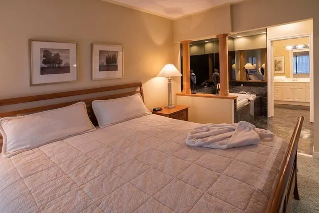 2 Bedrooms, Tower, Suite, 1 King and 2 Queen Beds، Georgian Bay Hotel, Trademark Collection by Wyndham 5/9