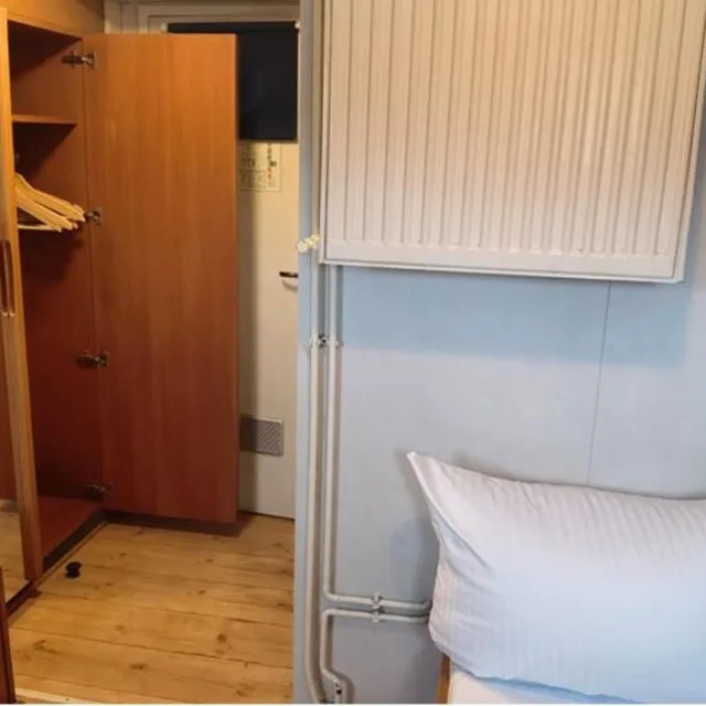 Eastern, Cabin, Triple، Eastern Comfort Hotel & Hostelboat 2/10