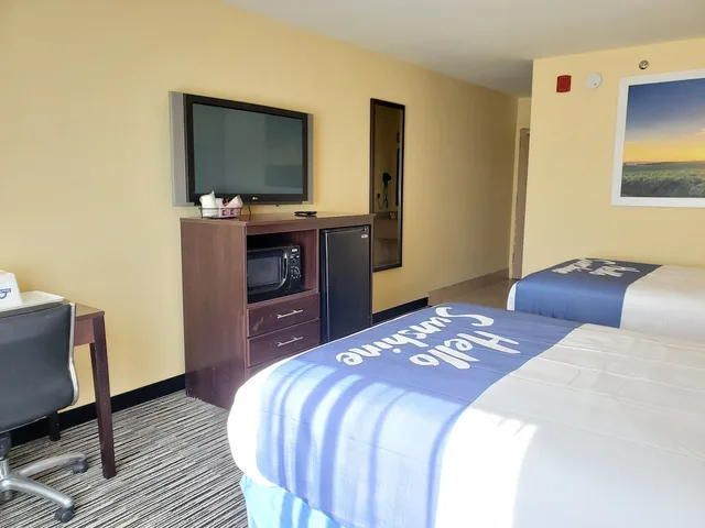 غرفة بسريرين مزدوجين، Days Inn by Wyndham Atlanta/Southlake/Morrow 5/5