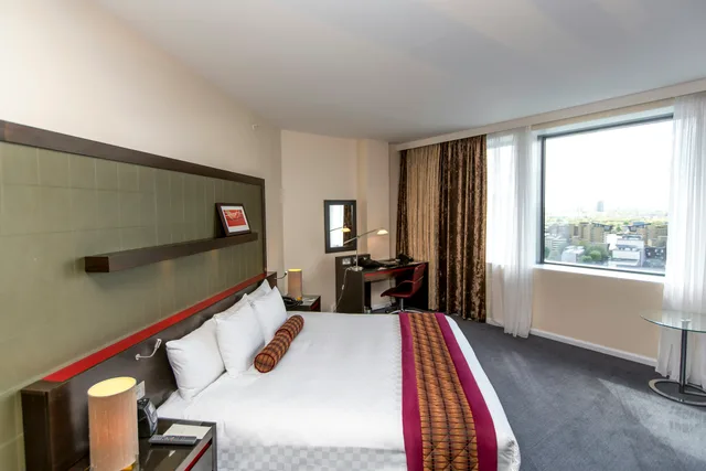 جناح جونيور بسرير كينج، Hilton London Canary Wharf 1/4