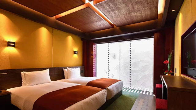 Hollywood, Twin Beds, Kitchen، eph Kyoto 1/1