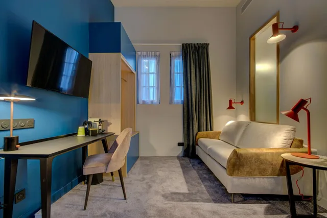 جناح سوبيريور مع أريكة، Alex Hotel 6/9