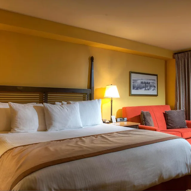 Suite, King Bed, Mountain View, Bear Creek Mountain Resort 2/6
