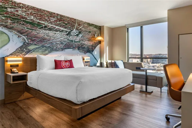 غرفة بسرير كينج، Cambria Hotel Washington D.C. Navy Yard Riverfront 2/4