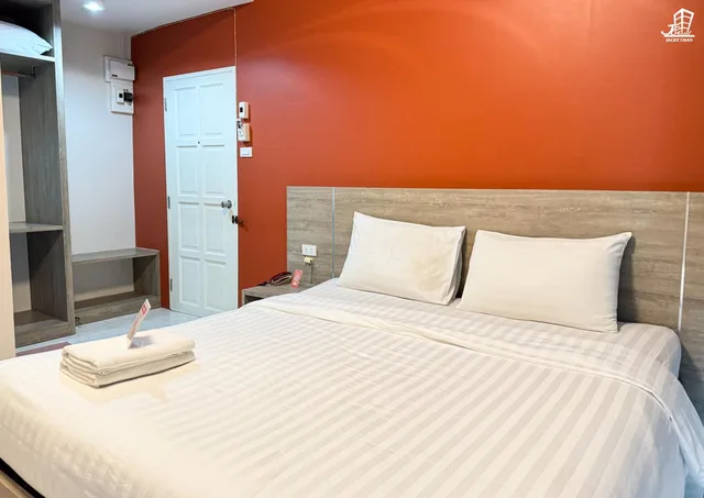 غرفة بسرير كينج بشرفة، Jacky Chan Hotel 4/9