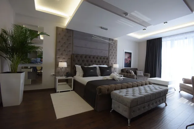 غرفة ديلوكس بسرير كوين بشرفة، Mirror Hotel 2/2