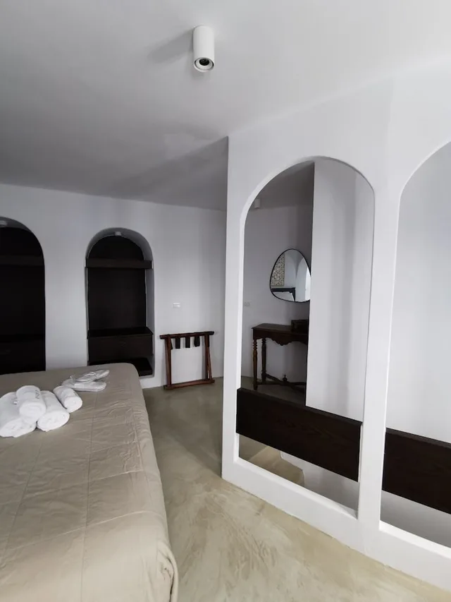 Honeymoon, Superior, Suite, Queen Bed, Sunset View, Plunge Pool، Esperas Santorini 3/7