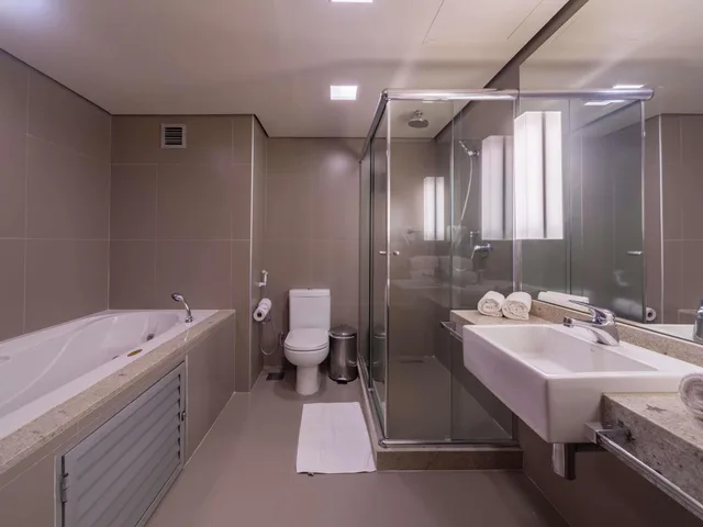 غرفة بسرير كينج مع أريكة، Novotel Manaus 3/4