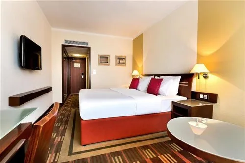 غرفة تنفيذية ثلاثية، Hotel International Brno 1/2