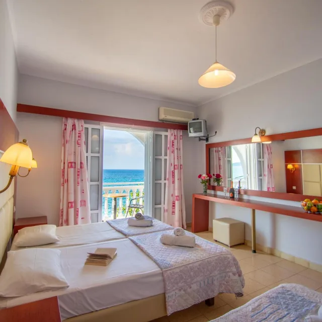 Standard, Double or Twin Bed, Lateral Side Sea View، Agoulos Inn 6/9
