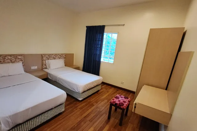بنتهاوس، Iris House Resort 1/2