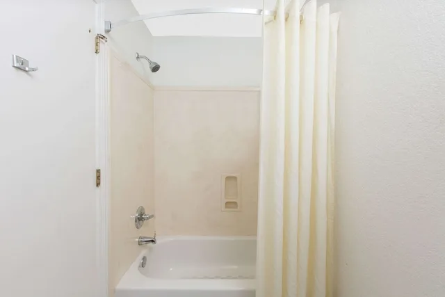 جناح بسريرين كوين بغرفة نوم واحدة، Super 8 by Wyndham Southaven 4/4