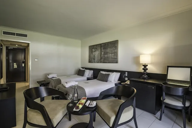 غرفة سوبيريور بسرير مزدوج، Labadi Beach Hotel 10/10