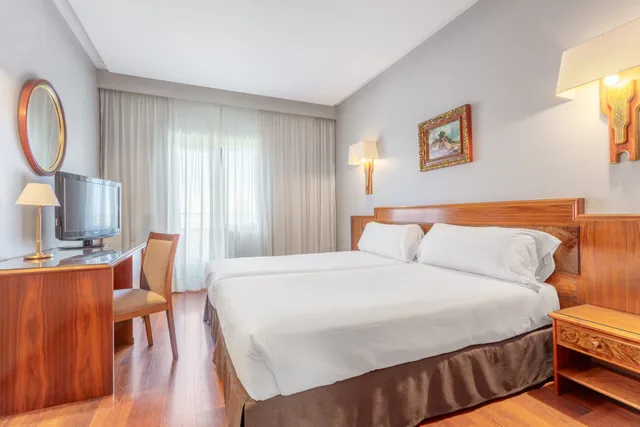 Room, Double Bed, Crisol Regio 1/7