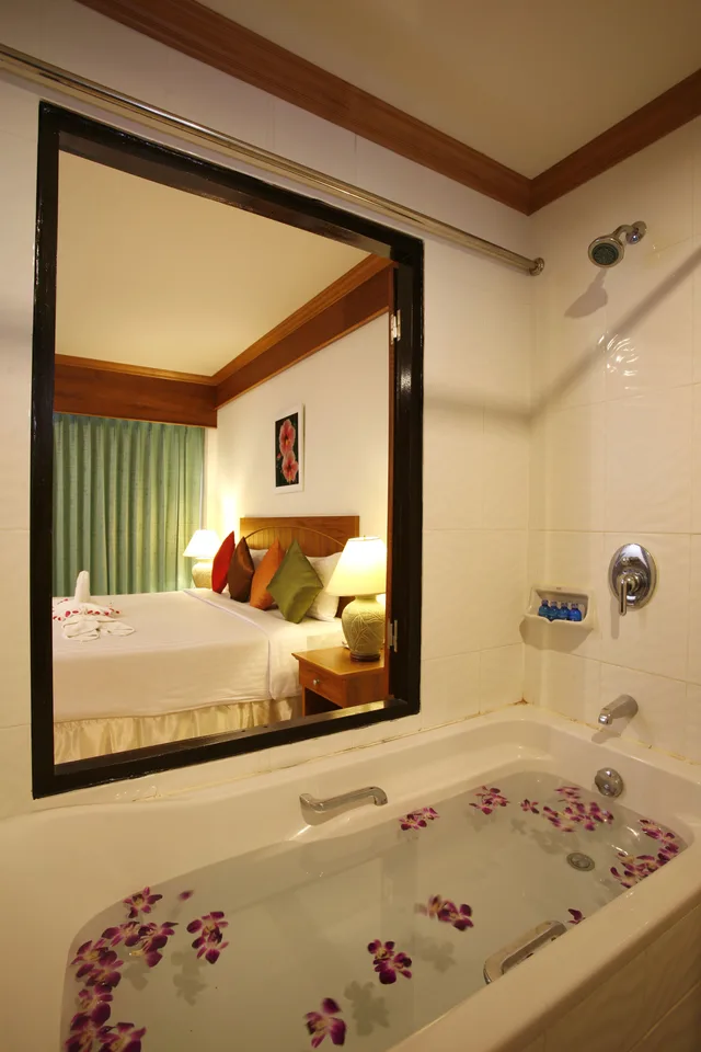 غرفة ديلوكس بسرير مزدوج أو سريرين منفصلين، Jiraporn Hill Resort Patong Phuket 6/6
