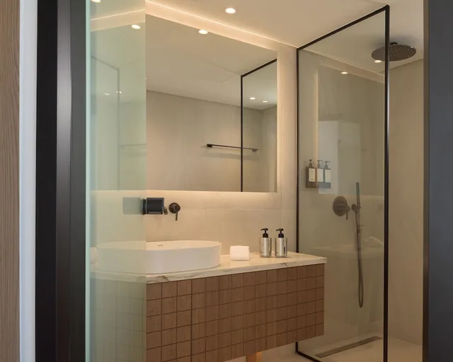 جناح بريميوم بسرير كوين مع أريكة بمسبح خاص، Galaxy Suites Boutique Resort 7/10