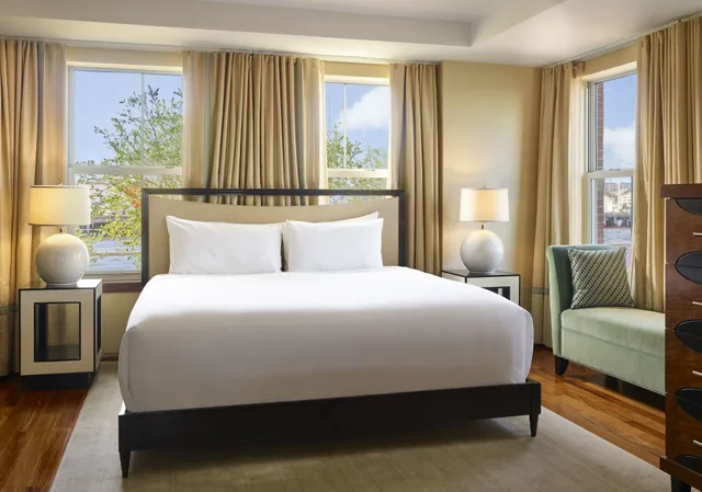 Presidential, Suite, King Bed, Battery Wharf Hotel Boston Waterfront 1/5
