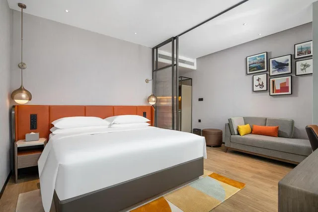 Micro Room, Suite, Queen Bed، Home2 Suites by Hilton Shenzhen Nanshan Science & Technology Park 1/1