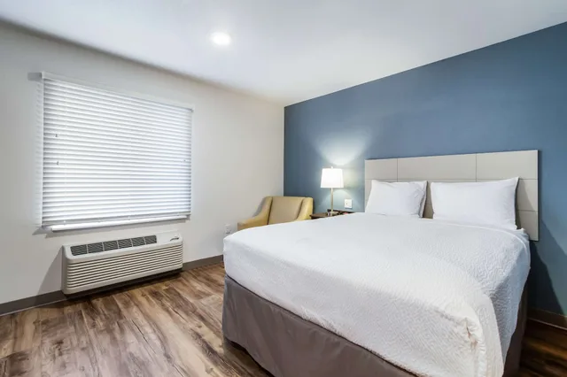 غرفة قياسية بسرير كوين، WoodSpring Suites Harrisburg Linglestown 1/3