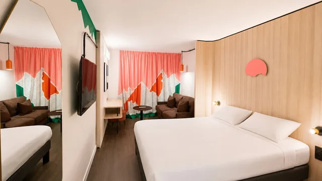 غرفة قياسية بسرير كوين مع أريكة، Kyriad Clermont Ferrand Sud La Pardieu 2/6