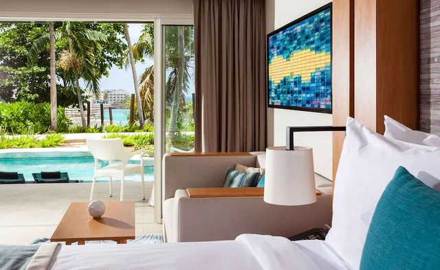 Swim Out, Junior Suite, King Bed, Pool View, Sonesta Ocean Point Resort - Adults Only 3/6