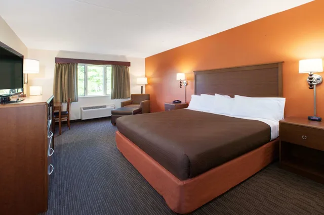غرفة ديلوكس بسرير كينج، Americinn By Wyndham Silver City 2/6
