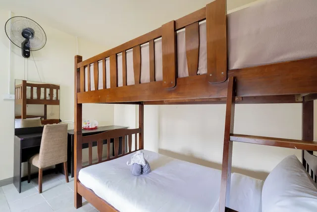 سكن مشترك مختلط اقتصادي، Squareone Hostel 3/4
