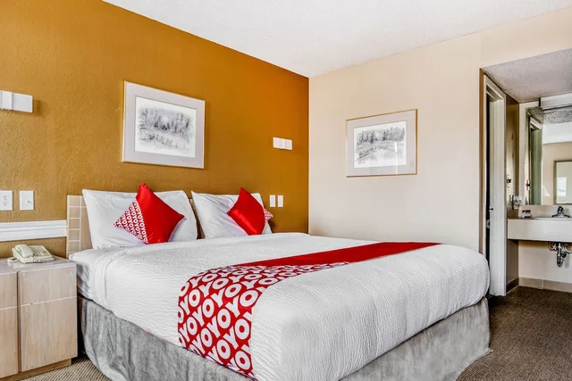 غرفة بسرير كوين، OYO Hotel Wichita Falls - Downtown 1/6