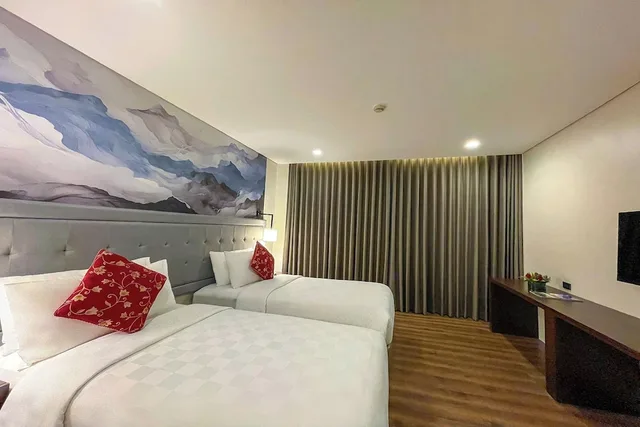 Renovated, Deluxe, Twin Beds, Lake View، Summit Ridge Tagaytay 6/10