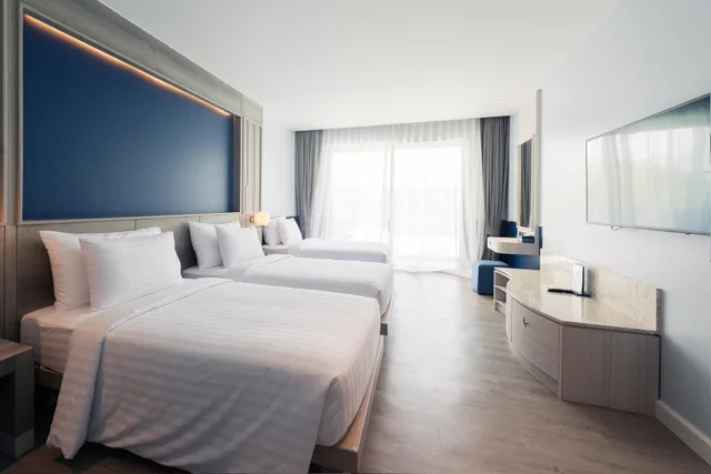 غرفة ثلاثية بثلاثة أسرّة بإطلالة، Seabed Grand Hotel Phuket 1/2