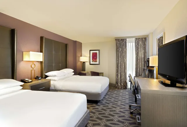 room, 2 double beds, allergy friendly، DoubleTree by Hilton Orlando East - UCF Area 3/5