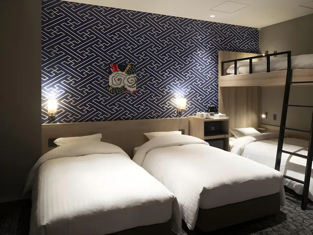 غرفة بسريرين منفصلين وسرير بطابقين، Kotohira Park Hotel 1/1