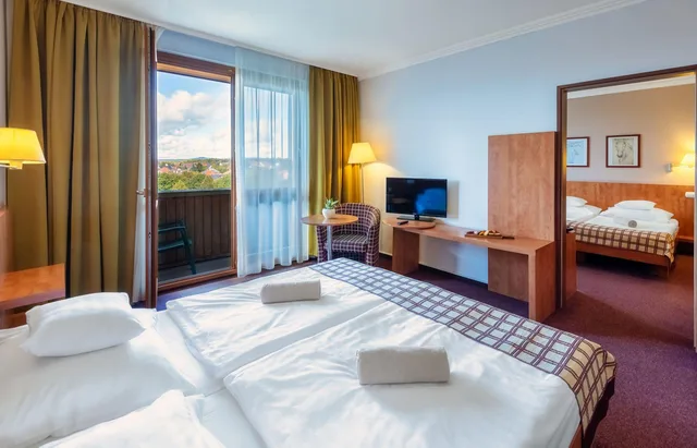 غرفة عائلية بأربعة أسرّة، Hunguest Hotel Pelion 1/2
